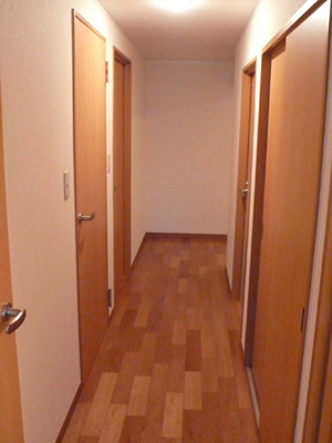 色味を変えるだけで一新!温かみのあるお部屋 色味を変えるだけで一新!温かみのあるお部屋